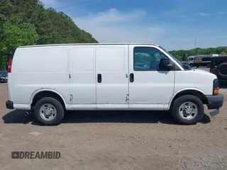 2017 Chevrolet Express Cargo Van with VIN 1GCWGAFF2H1133906, listed as a IAAI auction lot 42037388 with 218,601 mi miles. Bid and sale history available at carsss.com. Image 13.
