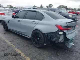 2024 BMW M3 Competition xDrive z VIN WBS43AY03RFT56948, wystawiony jako IAAI lot #42185175 z przebiegiem Nie podano mil oraz . Historia ofert i sprzedaży dostępna na DreamBid. Obrazek 3.