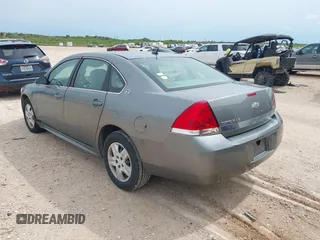 2009 Chevrolet Impala LS with VIN 2G1WB57K391195062, listed as a IAAI auction lot 42221618 with 180,026 mi miles and . Bid and sale history available at DreamBid. Image 3.