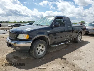 2003 Ford F-150 XL z VIN 1FTRX18W83NA63601, wystawiony jako Copart lot #55619515 z przebiegiem Nie podano mil oraz Czysty tytuł • Clean title. Historia ofert i sprzedaży dostępna na DreamBid. Obrazek 1.
