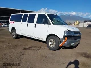 2016 Chevrolet Express Passenger LT with VIN 1GAZGPFG5G1288255, listed as a IAAI auction lot 41358649 with 108,852 mi miles. Bid and sale history available at carsss.com. Image 1.