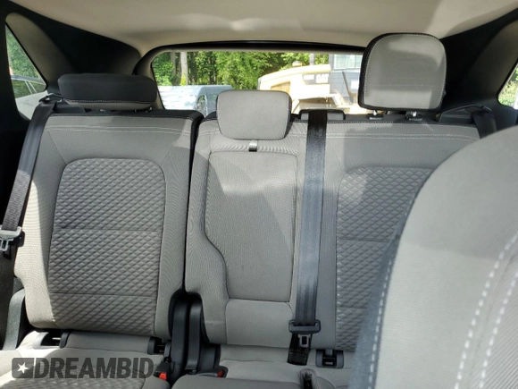 2020 Ford Escape SE с VIN 1FMCU9G66LUA04188, выставлен на аукционе Copart как лот 64017435 с пробегом 35 420 миль миль и Списание • Salvage title. История ставок и продаж доступна на DreamBid. Изображение 10.