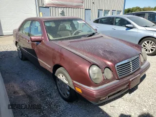 1998 Mercedes-Benz E-Class with VIN WDBJF65F1WA437851, listed as a Copart auction lot 74828054 with 189,748 mi miles and Salvage Title. Bid and sale history available at carsss.com. Image 4.