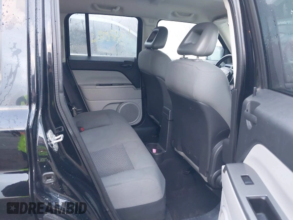 2007 Jeep Patriot Sport with VIN 1J8FF28W67D302353, listed as a IAAI auction lot 41191742 with 181,708 mi miles and . Bid and sale history available at DreamBid. Image 8.