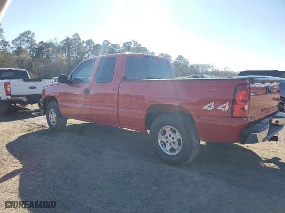 2004 Chevrolet Silverado 1500 LS with VIN 1GCEK19V34E353992, listed as a Copart auction lot 46092805 with 204,240 mi miles and Salvage Title. Bid and sale history available at carsss.com. Image 2.