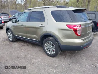 2013 Ford Explorer XLT with VIN 1FM5K8D87DGC56059, listed as a IAAI auction lot 42172634 with 149,803 mi miles and . Bid and sale history available at carsss.com. Image 3.