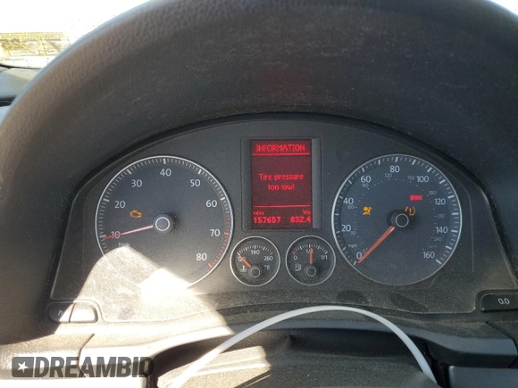 2008 Volkswagen Eos Turbo z VIN WVWAA71F18V049221, wystawiony jako Copart lot #75855374 z przebiegiem 157 657 mil mil oraz Szkoda całkowita • Salvage title. Historia ofert i sprzedaży dostępna na DreamBid. Obrazek 9.