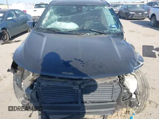 2020 Chevrolet Equinox LT with VIN 2GNAXLEX0L6132797, listed as a IAAI auction lot 41845477 with 31,901 mi miles. Bid and sale history available at carsss.com. Image 13.