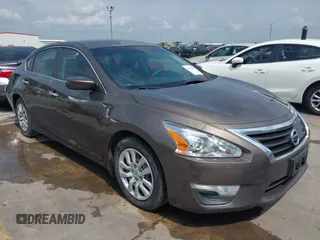 2015 Nissan Altima SV z VIN 1N4AL3AP1FC295857, wystawiony jako IAAI lot #42414818 z przebiegiem 179 818 mil mil oraz . Historia ofert i sprzedaży dostępna na DreamBid. Obrazek 1.