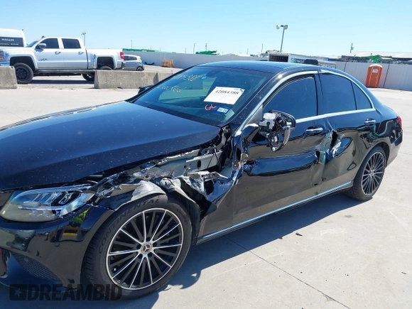 2021 Mercedes-Benz C 300 z VIN W1KWF8DB0MR618283, wystawiony jako IAAI lot #42084388 z przebiegiem 66 565 mil mil oraz . Historia ofert i sprzedaży dostępna na DreamBid. Obrazek 6.