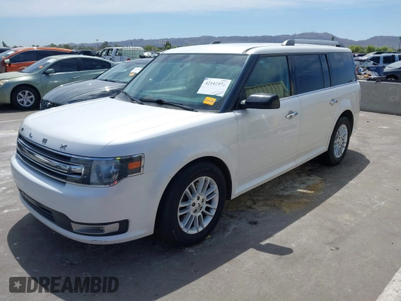 2015 Ford Flex SEL with VIN 2FMHK6C85FBA09233, listed as a IAAI auction lot 42142972 with 221,909 mi miles. Bid and sale history available at carsss.com. Image 17.
