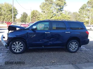 2010 Toyota Sequoia Ltd with VIN 5TDKY5G18AS029449, listed as a IAAI auction lot 40387729 with 250,906 mi miles. Bid and sale history available at carsss.com. Image 15.