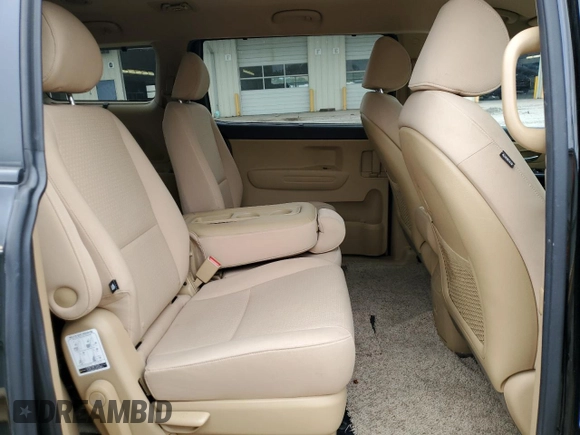 2016 Kia Sedona LX with VIN KNDMB5C17G6091577, listed as a Copart auction lot 61692944 with 113,937 mi miles and Salvage Title. Bid and sale history available at carsss.com. Image 11.