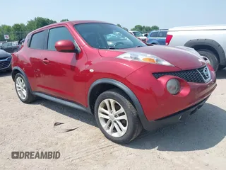 2013 Nissan Juke Nismo z VIN JN8AF5MV8DT209761, wystawiony jako IAAI lot #42433982 z przebiegiem 208 951 mil mil oraz . Historia ofert i sprzedaży dostępna na DreamBid. Obrazek 1.