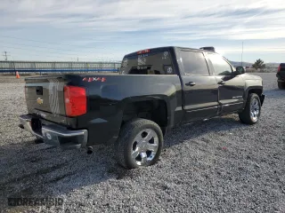 2018 Chevrolet Silverado 1500 LT with VIN 3GCUKRER9JG422014, listed as a Copart auction lot 46372425 with 103,833 mi miles and Salvage Title. Bid and sale history available at carsss.com. Image 3.