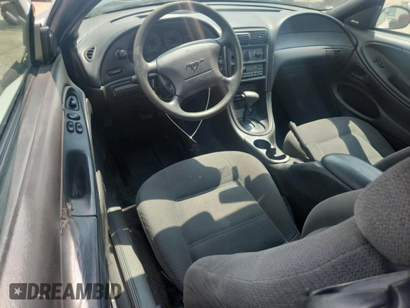 2000 Ford Mustang with VIN 1FAFP404XYF130074, listed as a Copart auction lot 60874945 with 233,035 mi miles and Non repairable. Bid and sale history available at DreamBid. Image 8.