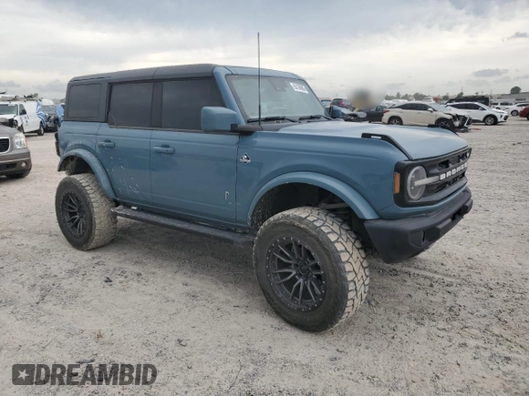 2022 Ford Bronco with VIN 1FMDE5BH1NLB59971, listed as a Copart auction lot 55136985 with 40,398 mi miles and Salvage Title. Bid and sale history available at carsss.com. Image 4.