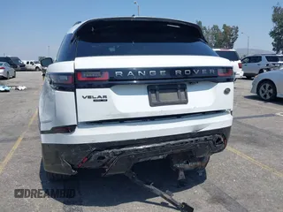2018 Land Rover Range Rover Velar R-Dynamic SE z VIN SALYL2RX1JA747276, wystawiony jako IAAI lot #42466282 z przebiegiem 51 011 mil mil oraz . Historia ofert i sprzedaży dostępna na DreamBid. Obrazek 6.