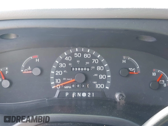 1998 Ford Econoline Cargo with VIN 1FTRE1420WHB15038, listed as a IAAI auction lot 41826051 with 338,809 mi miles. Bid and sale history available at carsss.com. Image 15.