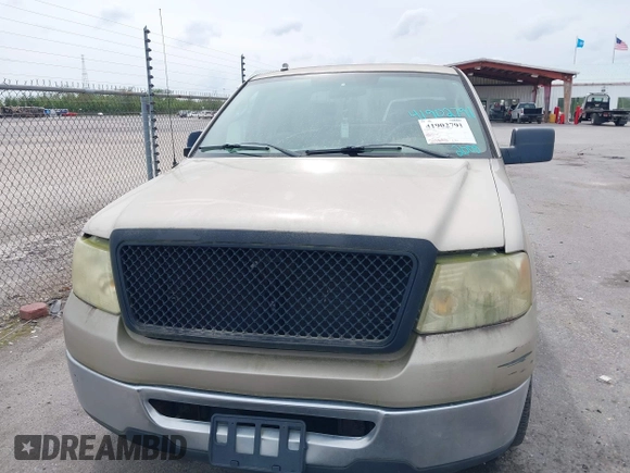 2008 Ford F-150 XL with VIN 1FTRW12WX8FA78405, listed as a IAAI auction lot 41902791 with 218,590 mi miles. Bid and sale history available at carsss.com. Image 6.