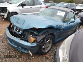 1997 BMW 3 Series 1.9L with VIN 4USCH7320VLB77355, listed as a IAAI auction lot 40758066 with 157,548 mi miles. Bid and sale history available at carsss.com. Image 17.