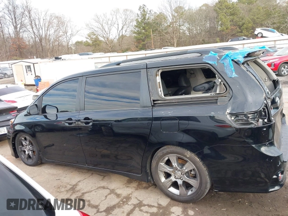 2011 Toyota Sienna SE with VIN 5TDXK3DCXBS112867, listed as a IAAI auction lot 41394925 with 235,567 mi miles. Bid and sale history available at carsss.com. Image 14.