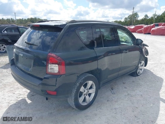 2014 Jeep Compass Sport with VIN 1C4NJCBB1ED722113, listed as a IAAI auction lot 41525045 with 106,502 mi miles. Bid and sale history available at carsss.com. Image 4.