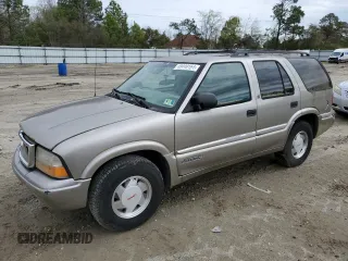 2000 GMC Jimmy SL with VIN 1GKCS13W6Y2293842, listed as a Copart auction lot 49449164 with 101,305 mi miles and Clean Title. Bid and sale history available at carsss.com. Image 1.