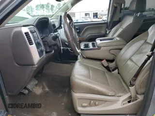 2017 GMC Sierra 1500 SLT z VIN 3GTU2NEC9HG267849, wystawiony jako Copart lot #44922625 z przebiegiem Nie podano mil oraz Szkoda całkowita • Salvage title. Historia ofert i sprzedaży dostępna na DreamBid. Obrazek 7.