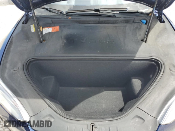 2016 Tesla Model S 90D z VIN 5YJSA1E20GF160834, wystawiony jako Copart lot #61898505 z przebiegiem 131 153 mil mil oraz Szkoda całkowita • Salvage title. Historia ofert i sprzedaży dostępna na DreamBid. Obrazek 11.