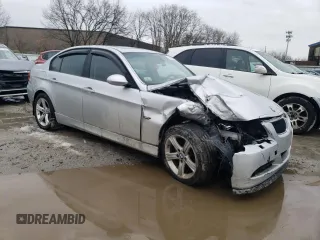 2006 BMW 3 Series 325i z VIN WBAVB13596KX46910, wystawiony jako Copart lot #60641585 z przebiegiem Nie podano mil oraz Nie do naprawy • Non repairable. Historia ofert i sprzedaży dostępna na DreamBid. Obrazek 4.