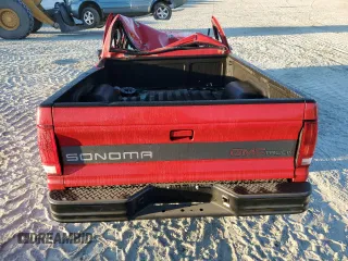 1992 GMC Sonoma with VIN 1GTCS14R2N8519033, listed as a Copart auction lot 76055424 with Not Provided miles and Salvage Title. Bid and sale history available at DreamBid. Image 6.