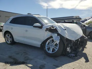 2024 Audi Q5 S line Premium Plus with VIN WA1E2AFY7R2069394, listed as a Copart auction lot 58247535 with 25,433 mi miles and Salvage title. Bid and sale history available at DreamBid. Image 4.