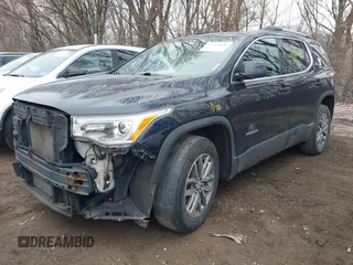2017 GMC Acadia SLE z VIN 1GKKNSLS3HZ285162, wystawiony jako IAAI lot #41563848 z przebiegiem 122 498 mil mil oraz . Historia ofert i sprzedaży dostępna na DreamBid. Obrazek 6.