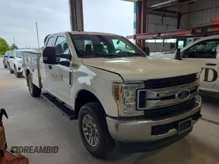 2018 Ford F-250 XL with VIN 1FD7X2B60JEB74688, listed as a IAAI auction lot 42610468 with 225,435 mi miles and . Bid and sale history available at DreamBid. Image 15.