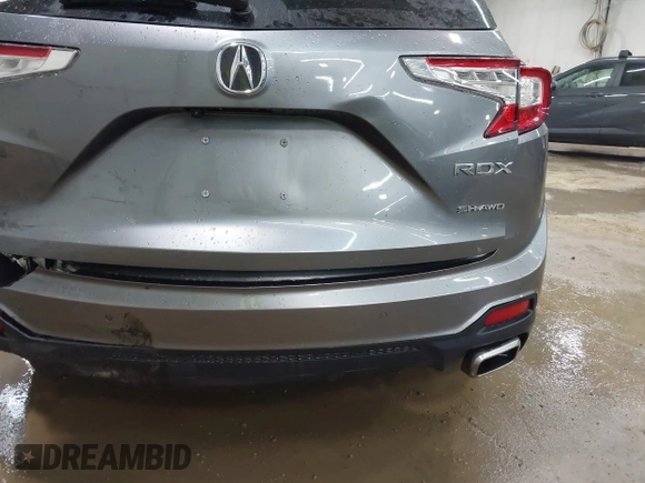 2024 Acura RDX Advance with VIN 5J8TC2H70RL032588, listed as a IAAI auction lot 42517589 with 9,517 mi miles and . Bid and sale history available at DreamBid. Image 17.