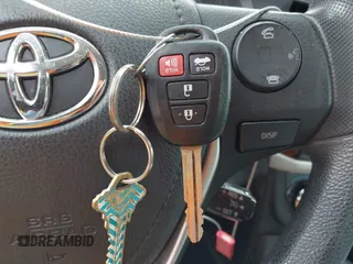 2015 Toyota Corolla L z VIN 5YFBURHEXFP261720, wystawiony jako IAAI lot #42055728 z przebiegiem 171 378 mil mil oraz . Historia ofert i sprzedaży dostępna na DreamBid. Obrazek 11.