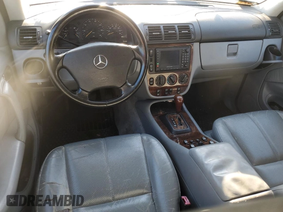 2000 Mercedes-Benz M-Class with VIN 4JGAB54E9YA152815, listed as a Copart auction lot 82996314 with 0 mi miles and Salvage Title. Bid and sale history available at carsss.com. Image 8.