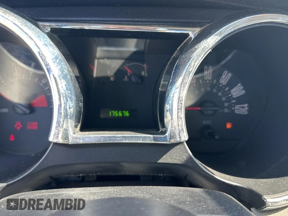 2007 Ford Mustang Deluxe with VIN 1ZVFT80N975342231, listed as a Copart auction lot 47273455 with 175,676 mi miles and Clean Title. Bid and sale history available at carsss.com. Image 8.