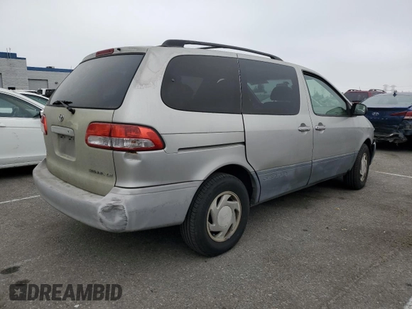 2002 Toyota Sienna LE with VIN 4T3ZF13CX2U473002, listed as a Copart auction lot 86553254 with 359,659 mi miles and Salvage Title. Bid and sale history available at DreamBid. Image 3.