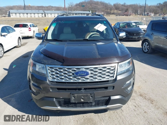 2016 Ford Explorer Platinum с VIN 1FM5K8HT8GGC11389, выставлен на аукционе IAAI как лот 41628186 с пробегом 139 034 миль миль и . История ставок и продаж доступна на DreamBid. Изображение 13.