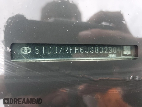 2018 Toyota Highlander Limited z VIN 5TDDZRFH6JS832904, wystawiony jako Copart lot #54109505 z przebiegiem Nie podano mil oraz Nie do naprawy • Non repairable. Historia ofert i sprzedaży dostępna na DreamBid. Obrazek 12.