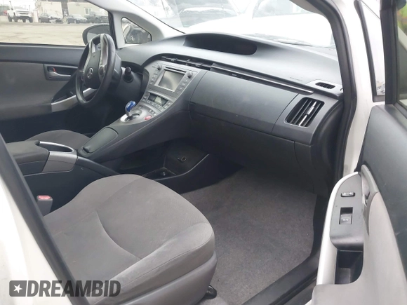 2015 Toyota Prius Four with VIN JTDKN3DU4F0465818, listed as a IAAI auction lot 42098190 with 186,911 mi miles. Bid and sale history available at carsss.com. Image 5.