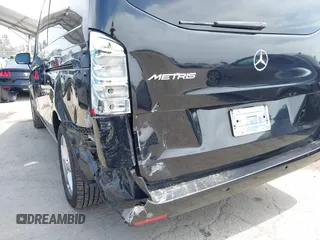 2016 Mercedes-Benz Metris Passenger z VIN WD4PG2EEXG3132028, wystawiony jako IAAI lot #42286567 z przebiegiem 191 063 mil mil oraz . Historia ofert i sprzedaży dostępna na DreamBid. Obrazek 18.