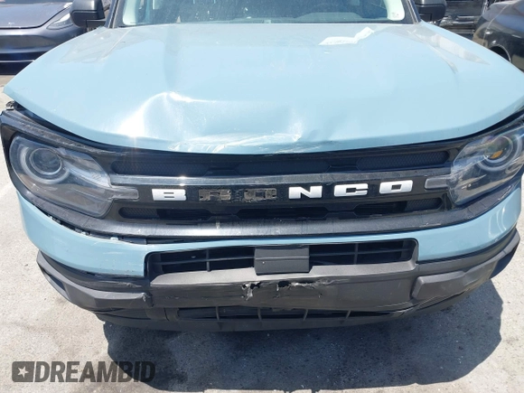 2023 Ford Bronco Sport Outer Banks z VIN 3FMCR9C62PRD61985, wystawiony jako IAAI lot #42304591 z przebiegiem 18 879 mil mil oraz . Historia ofert i sprzedaży dostępna na DreamBid. Obrazek 6.