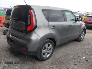 2017 Kia Soul with VIN KNDJN2A28H7495553, listed as a IAAI auction lot 40974023 with 110,407 mi miles. Bid and sale history available at carsss.com. Image 4.