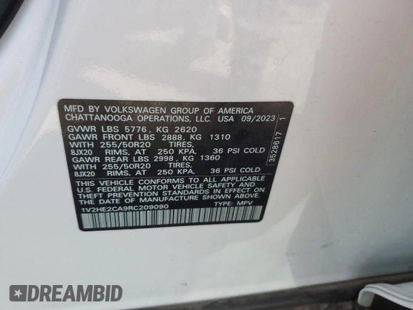 2024 Volkswagen Atlas SE with VIN 1V2HE2CA9RC209090, listed as a Copart auction lot 53399215 with 24,270 mi miles and Salvage title. Bid and sale history available at DreamBid. Image 13.
