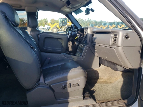2006 Chevrolet Silverado 1500 LT1 with VIN 1GCEC19Z06Z214933, listed as a Copart auction lot 81550044 with 101,253 mi miles and Salvage Title. Bid and sale history available at carsss.com. Image 8.