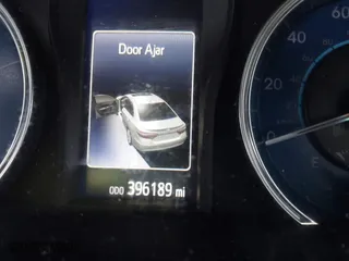 2015 Toyota Camry Hybrid LE with VIN 4T1BD1FK3FU164092, listed as a IAAI auction lot 41886726 with 396,189 mi miles. Bid and sale history available at carsss.com. Image 15.