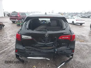 2017 Acura MDX with VIN 5J8YD4H30HL004722, listed as a IAAI auction lot 41204272 with 195,015 mi miles. Bid and sale history available at carsss.com. Image 6.